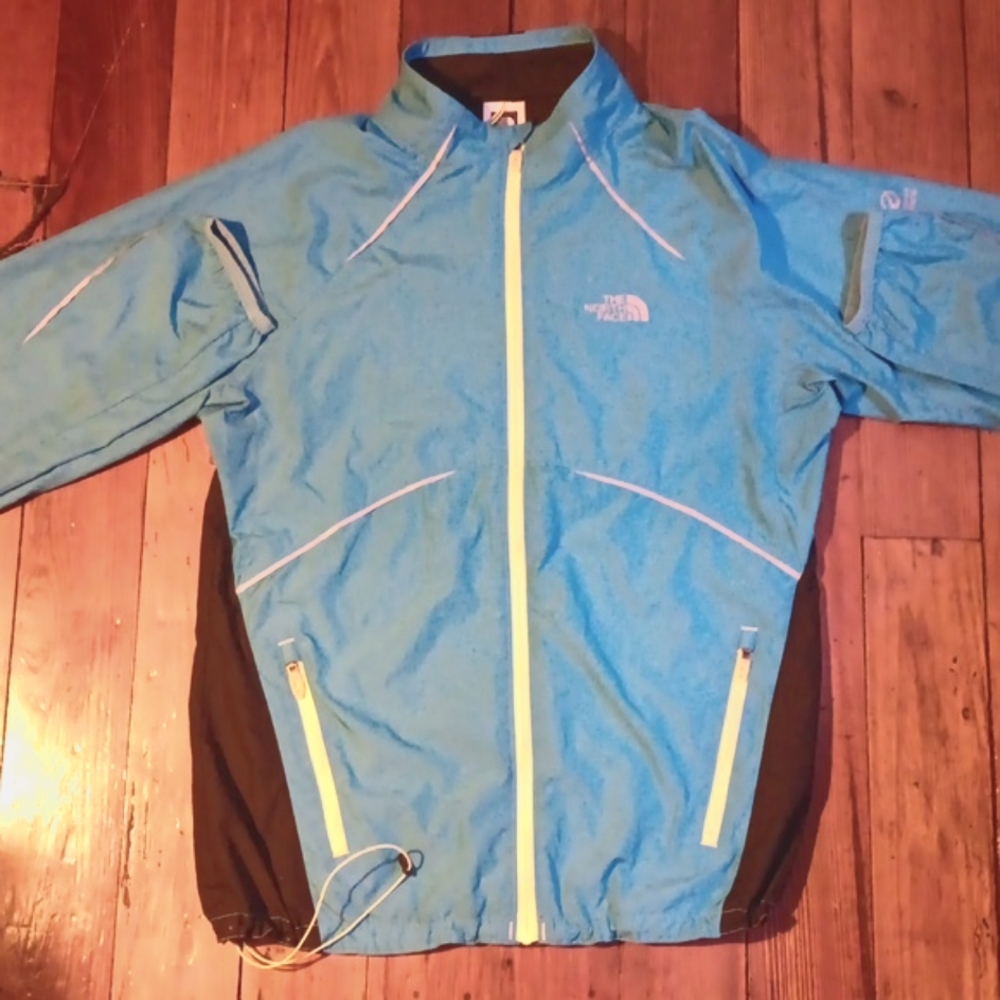 The North Face lightweight cool dry
